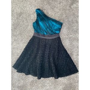 Lace Minuet One Shoulder Dress S